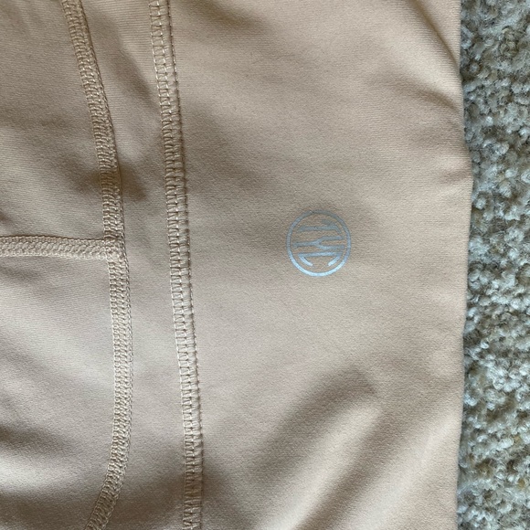 TILYOUCOLLAPSE Heart Booty Leggings - Picture 3 of 4